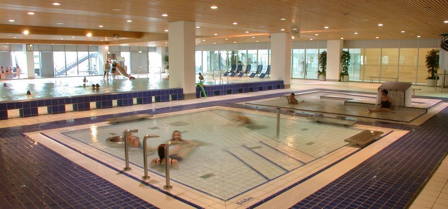 Schwimmhalle Und Erlebnisbad Hains Freizeitzentrum Freital