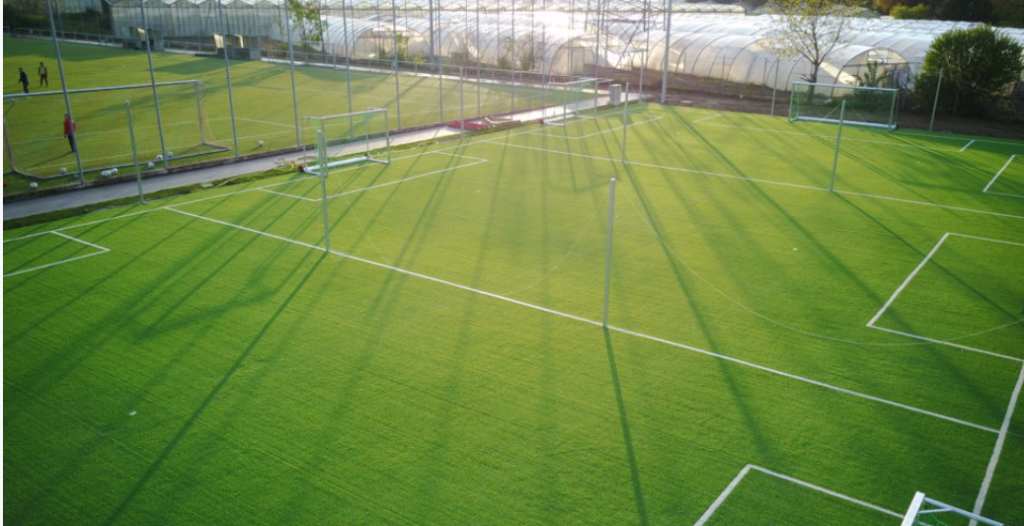 Domelf Indoor und Outdoor Fußball | VENUZLE